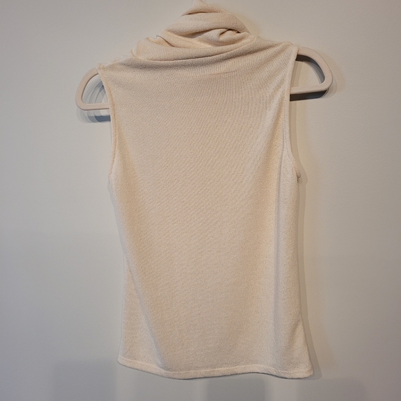 Top - Picture 4 of 4